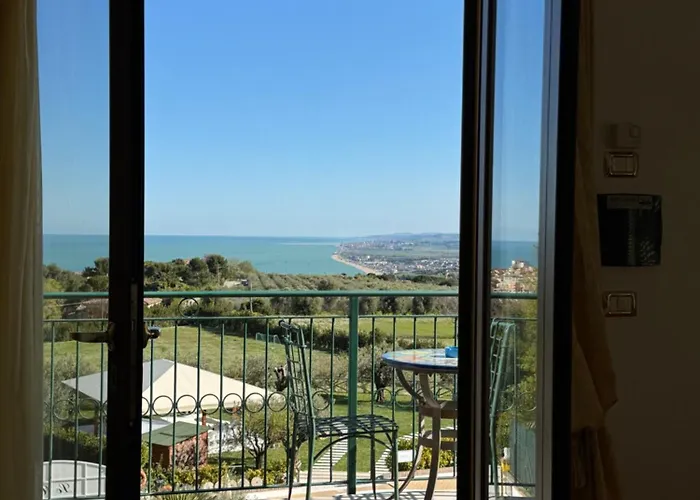 Hotel Le Cave