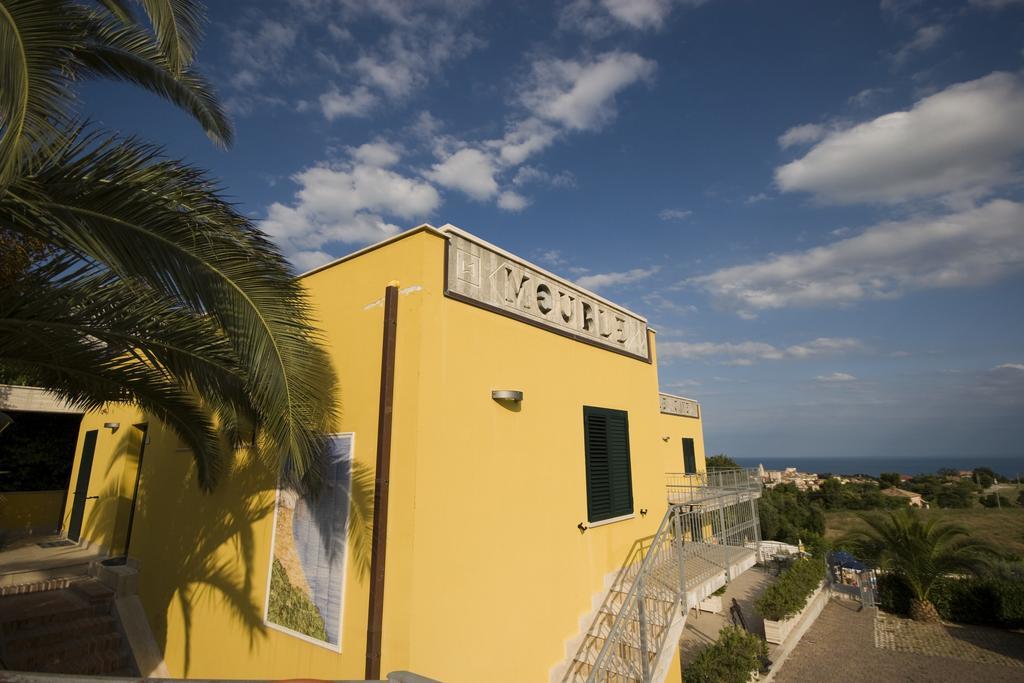 Le Cave Hotel Sirolo